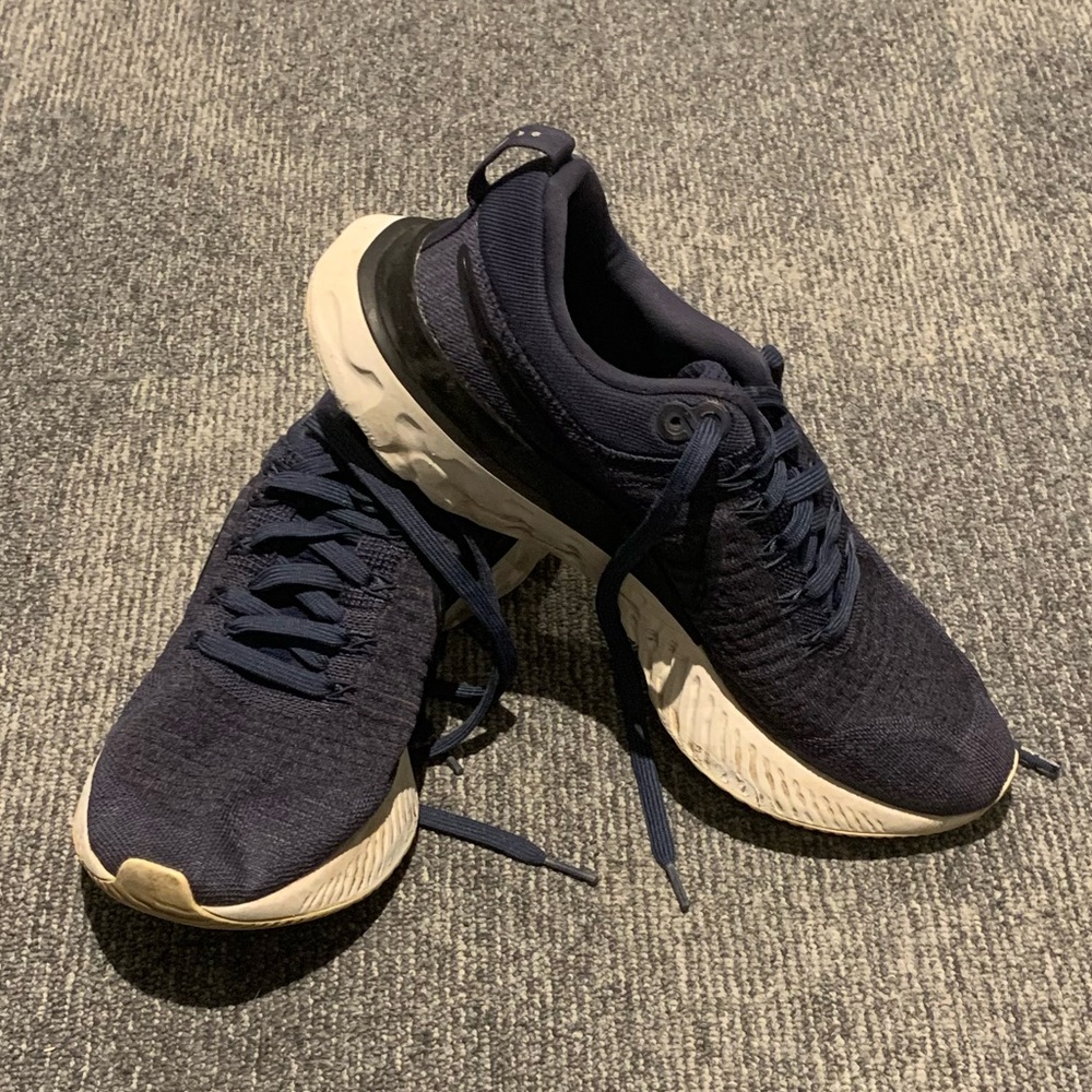 Men‘s Nike React Infinity Run Flyknit 2 Thunder Blue (EUC)